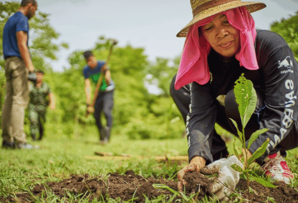Dampak Positif bagi Lingkungan dan Masyarakat